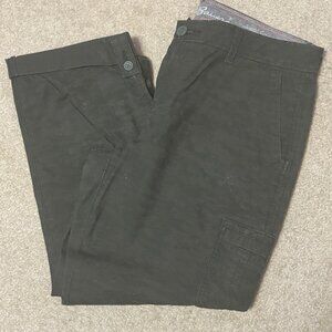 Eddie Bauer Green Crop Cargo Pants - Size 10